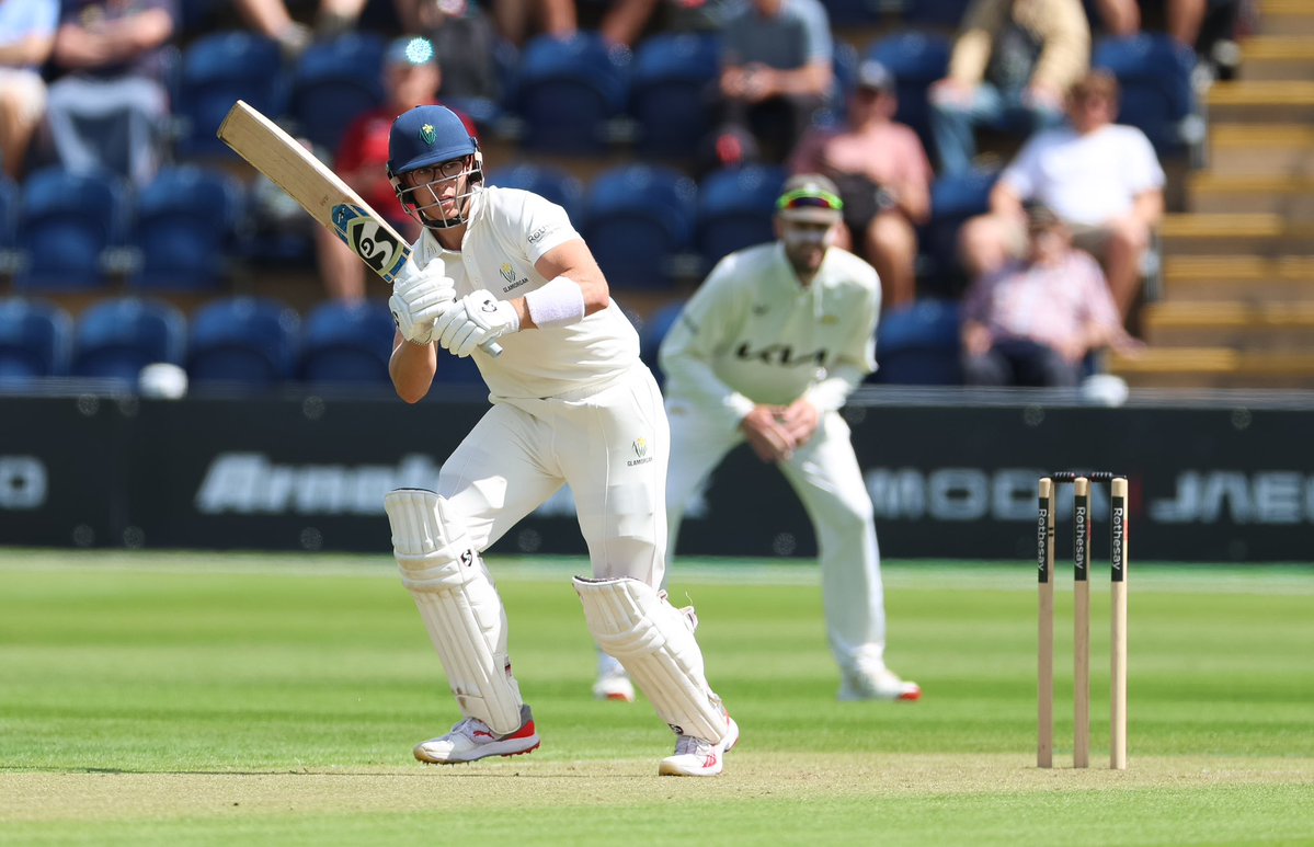 BBCSportWales's tweet photo. 🏏CRICKET LATEST❗️

Day 1️⃣, Cardiff #BBCCricket 

Glamorgan 71-4 🆚 Surrey 
Asa Tribe 21; Gus Atkinson 2-8, Sean Abbott 2-26

Live 13:40 🎙️👉🏽 https://t.co/40LRcqzmjU https://t.co/qHwZYrxVTr