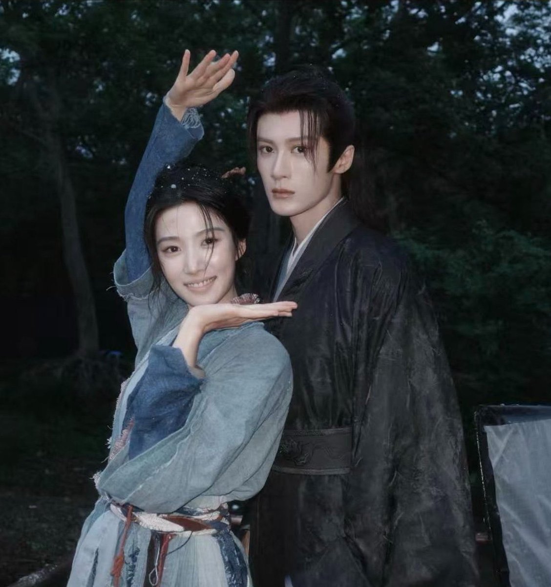 qinggye's tweet photo. cp seimut ini bertarung dgn novel romance tipis https://t.co/T538FtSia0