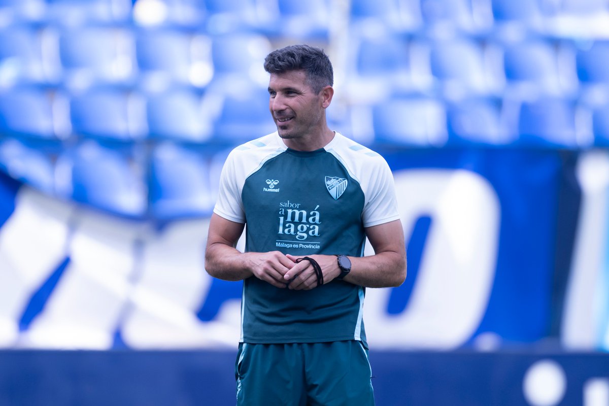 MalagaCF's tweet photo. 𝐑𝐏 𝐅𝐔𝐍𝐄𝐒 || 🎙️ “Está siendo muy emotivo para todos, y eso hace que todo sea especial”

🗣 “No puedo asegurar a nadie que estemos en Primera División, pero sí que no vamos a parar de luchar y dar todo”

🔗 https://t.co/vw1hcbXo4i

#AlmeríaMálaga https://t.co/TH4G0aBQt6