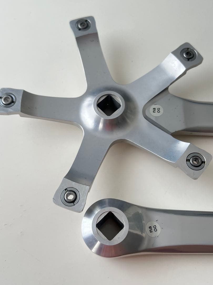 communionidn's tweet photo. Shimano Dura Ace FC-7600 track racing crankset NJS certified 167.5mm 144pcd silver dull color
*Used
Excellent condition
Price: IDR 5.890.000
#communion #communionidn #fnfjb https://t.co/Aq4u6jFCSo