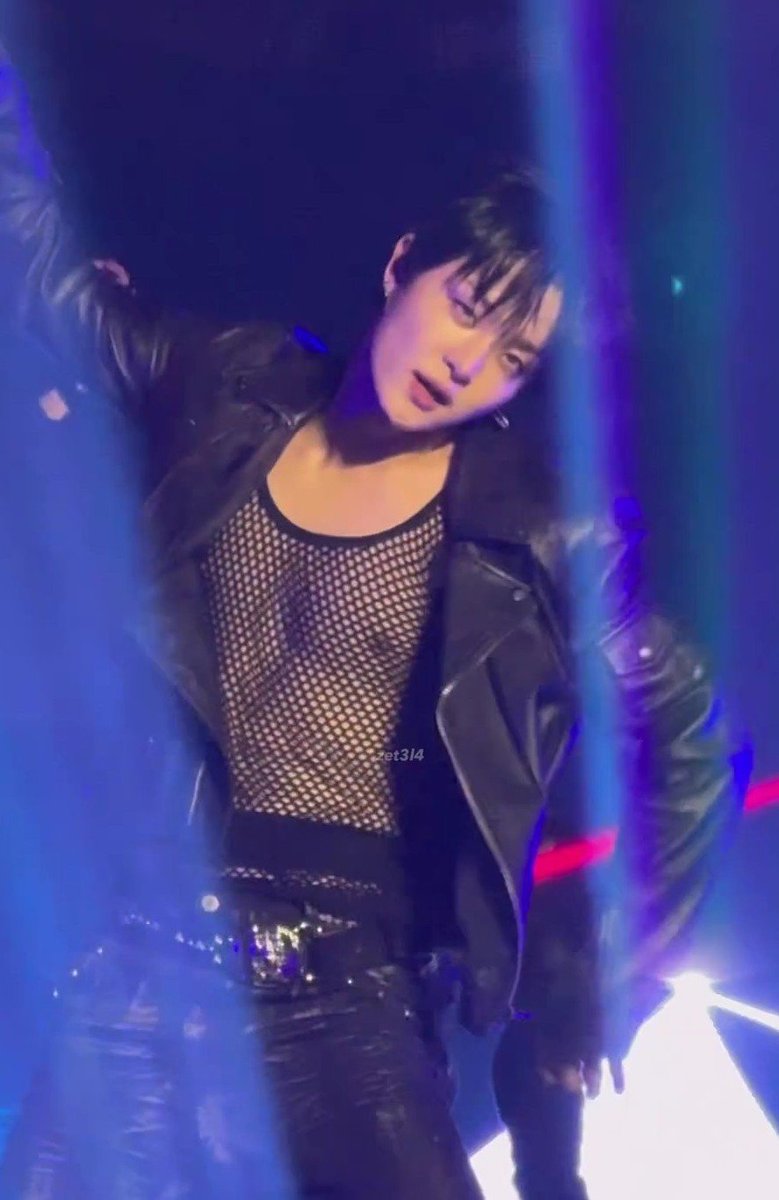 hooniestyles's tweet photo. oh 2023 jihoon came back hotter https://t.co/KAXIqh5epn