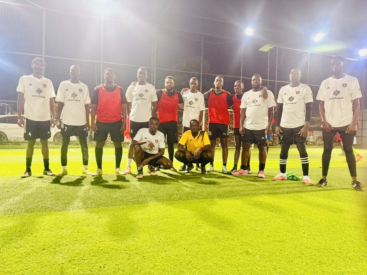 FcSmall_Acc's tweet photo. A beautiful piece of Football reckoned under the lights at Legacy Park Arena yesterday as we hosted FC Kwagalana to a 5-5, 10 Goal thriller.

See you all this Sunday at @gazalanduox #UOXLeague https://t.co/V1QuMSmSxm