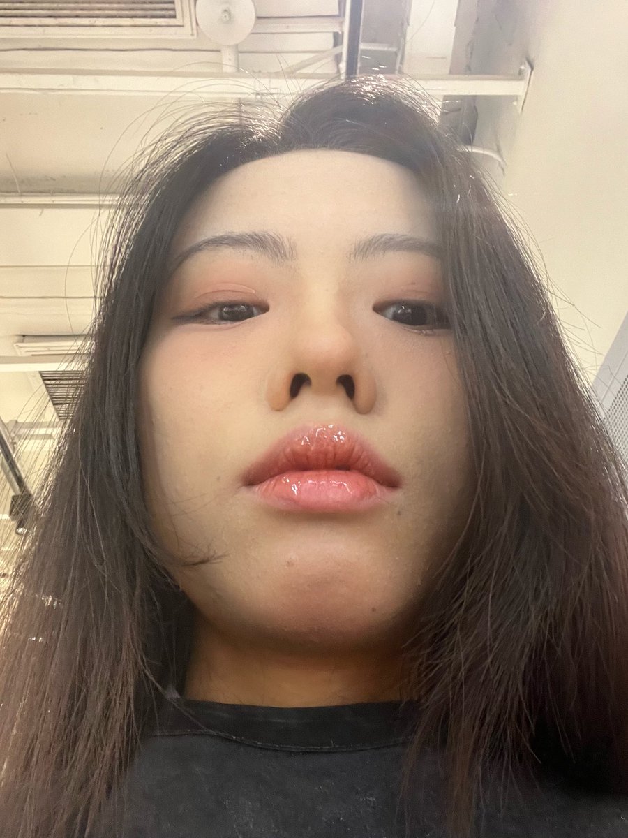 SunFlowernMo0n's tweet photo. 非常美的唇妆 https://t.co/3mPhsQQsE5