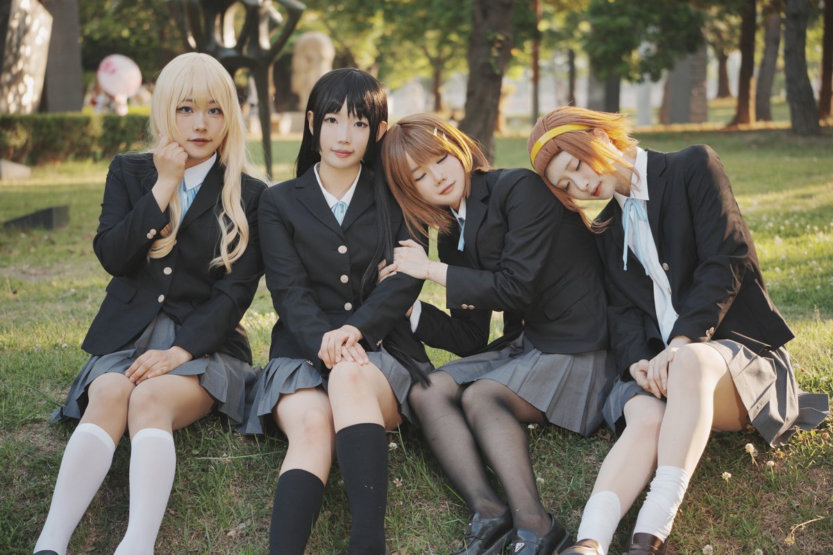 ssoya_HxM's tweet photo. K-ON! (케이온!)

🎸 유이 @oktoku_9 
🪕 미오 @b__ling_ling
🥁 리츠 @Fuuuu_rin 
🎹 츠무기 @ssoya_HxM 

📸 @chlskfk100 

#케이온 #k_on #けいおん https://t.co/EZseFOeQor