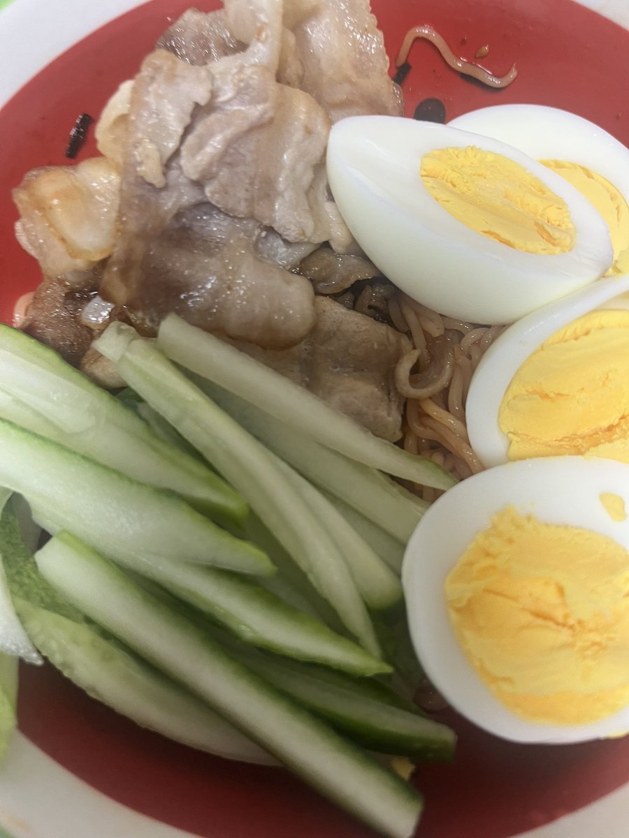 스이륭 tweet media
