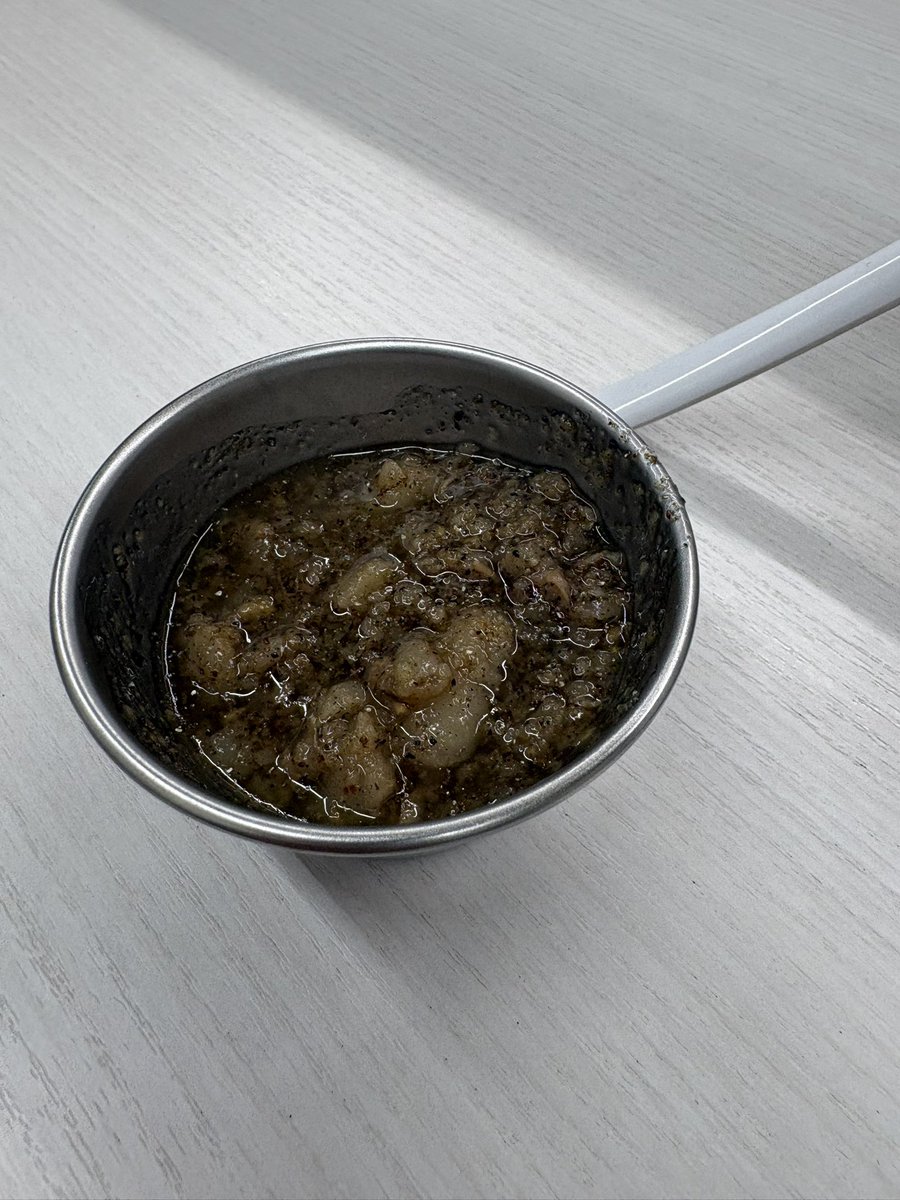 hikkkarisan's tweet photo. RAMEN.R長居　ラーメン野菜マシマシ
この前行ったR長居！野菜マシマシにしたけどめちゃくちゃ美味しかったです！
途中腹パンでやられかけましたが🤣
限定の煮干しアブラも食べれて大満足😁
ユウスケさん、ご馳走様でした！
#ラメアル
#野菜マシマシ
#時差投稿 https://t.co/1OBN2g5FDZ