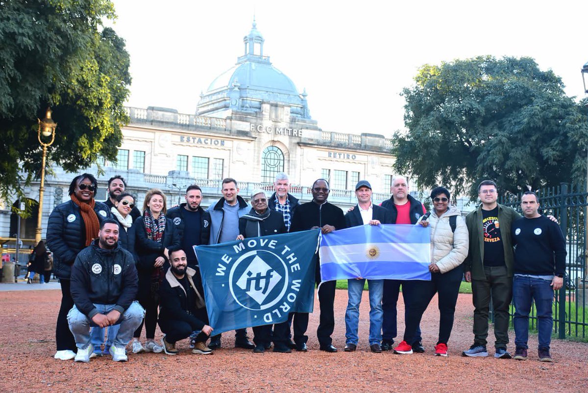 JulioSosaFrate's tweet photo. 🚆🇦🇷 RWSSC ARGENTINA 2026 | Conociendo el sistema ferroviario argentino

En el marco de la reunión del Railway Section Steering Committee (RWSSC) de la ITF que se desarrolló en Buenos Aires, tuvimos el orgullo de realizar una visita guiada junto a las delegaciones internacionales https://t.co/IJkbdVXiN7