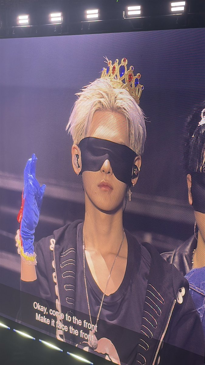 wxiting4u's tweet photo. TREASURE THE STAGE 2026 NEW WAV : LIVE IN SEOUL

화정 체육관에 요조 사토루 뭔데

#트레저 #트레저팬콘 #첫콘 https://t.co/bbteP2nTL2