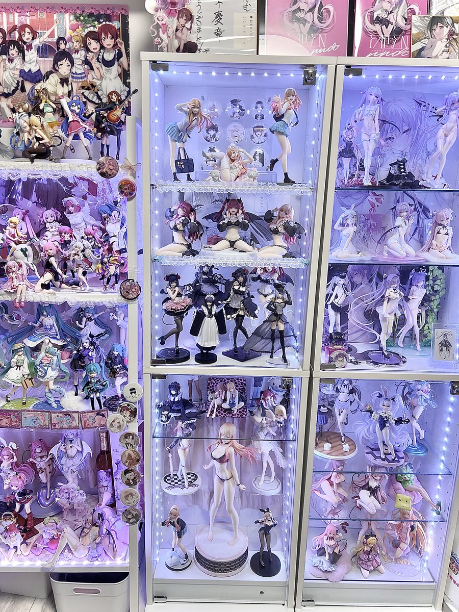 ton___o4's tweet photo. 着せ恋専用棚の完成🎎 https://t.co/vlm9qhXX3P