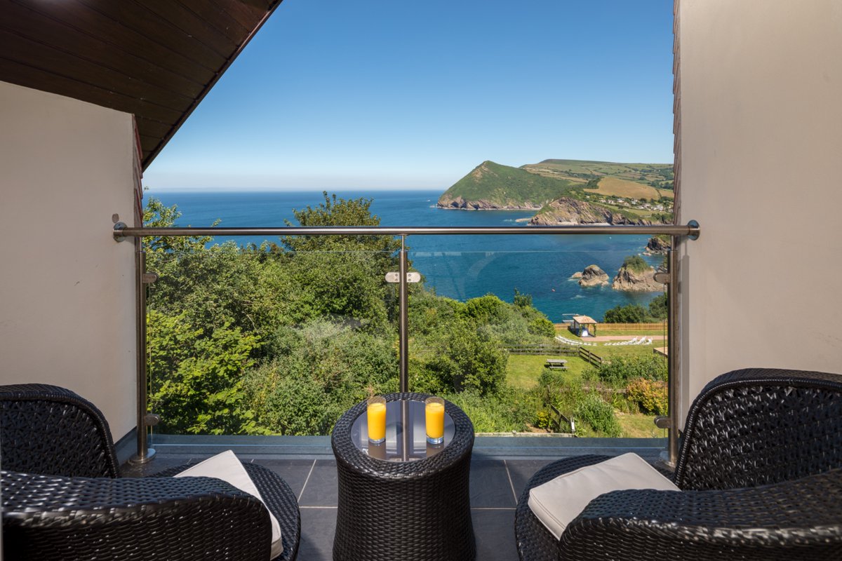 hotelsandycove's tweet photo. Last-minute getaway? 🌊
We have limited room availability up to 24th June. Enjoy stunning sea views, great food and a relaxing coastal escape at Sandy Cove Hotel.
Book your June stay today.
https://t.co/E2gETUD1TS
#SandyCoveHotel #LateAvailability #NorthDevon https://t.co/nZPp8kfQv2