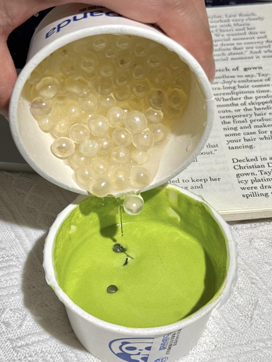Evgeniy72301521's tweet photo. Just shared my stash of matcha pocky with my roomie—cozy snack time u003e everything https://t.co/lQwqYU95CZ