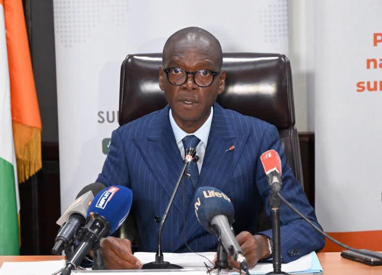 dlaye1's tweet photo. Abidjan : Suite au déguerpissement à Koumassi, la HABG engage des vérifications préliminaires sur les conditions d’acquisition du site et les opérations de démolition et de remblayage qui y ont été menées.

Lire l'article:
https://t.co/TeHvrhuuXB https://t.co/5CHeQkoGjD