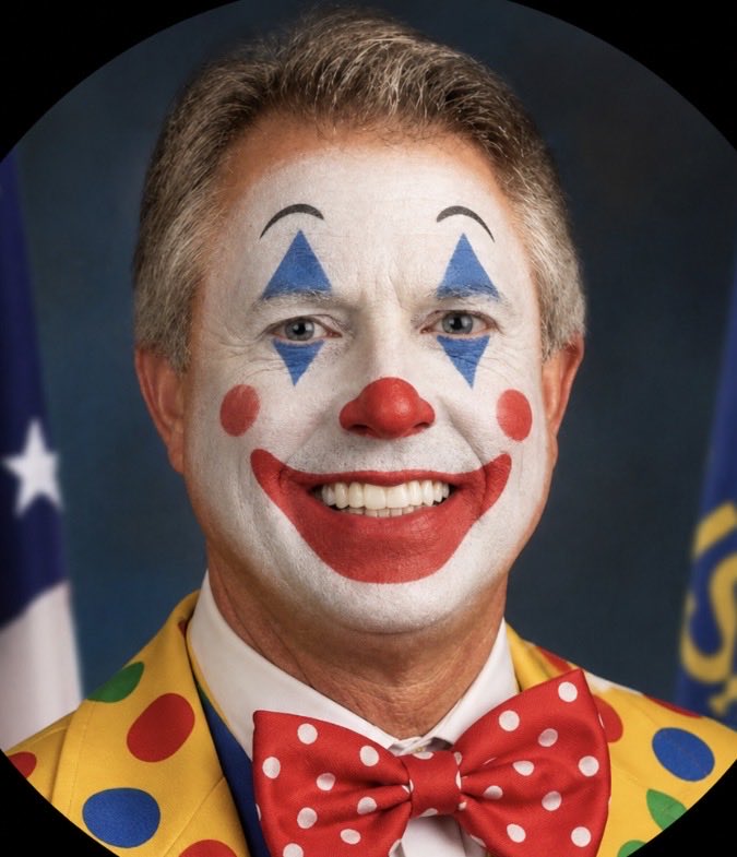 TyWebb5's tweet photo. @RogerMarshallMD https://t.co/R668COWjbs