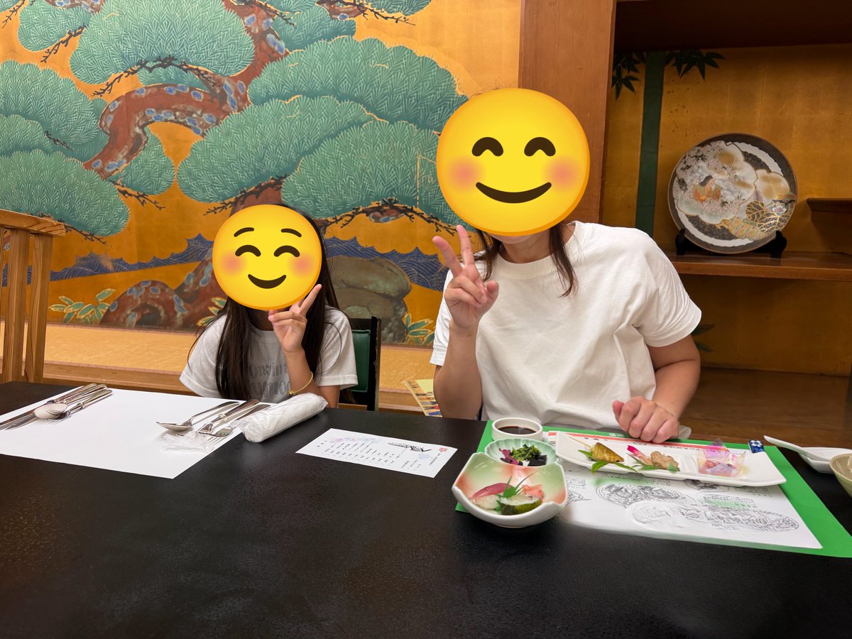 TetsuKotetsu_tp's tweet photo. 先日の高知旅行　

最近の撮り活の為の遠征は
宿を取らずに
一晩中パト探ししたり
ビジネスホテルで寝るだけとか
が多かったので
久しぶりの旅館での宿泊は
美味しいもの食べて
酒飲んで温泉入って
旅行らしいのんびりとした
時間を過ごせました😊
いつも撮り��ト
行かせてくれてる
嫁と娘に感謝です🙇‍♂️ https://t.co/ZxnoNZHy0l