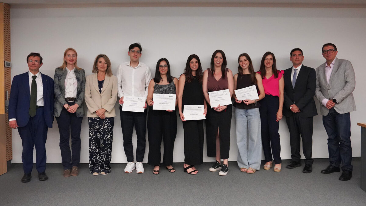 rvbiobancos's tweet photo. 👩🔬Felicitamos a las investigadoras premiadas en la IV edición de los Premios para Investigadoras de INCLIVA. El #Biobanco @incliva_iis , miembro de la Red de Mujeres por la Investigación Sanitaria organizadora de esta iniciativa, se suma a este reconocimiento. 👩🔬¡Enhorabuena!👏 https://t.co/ujWWNehPsW