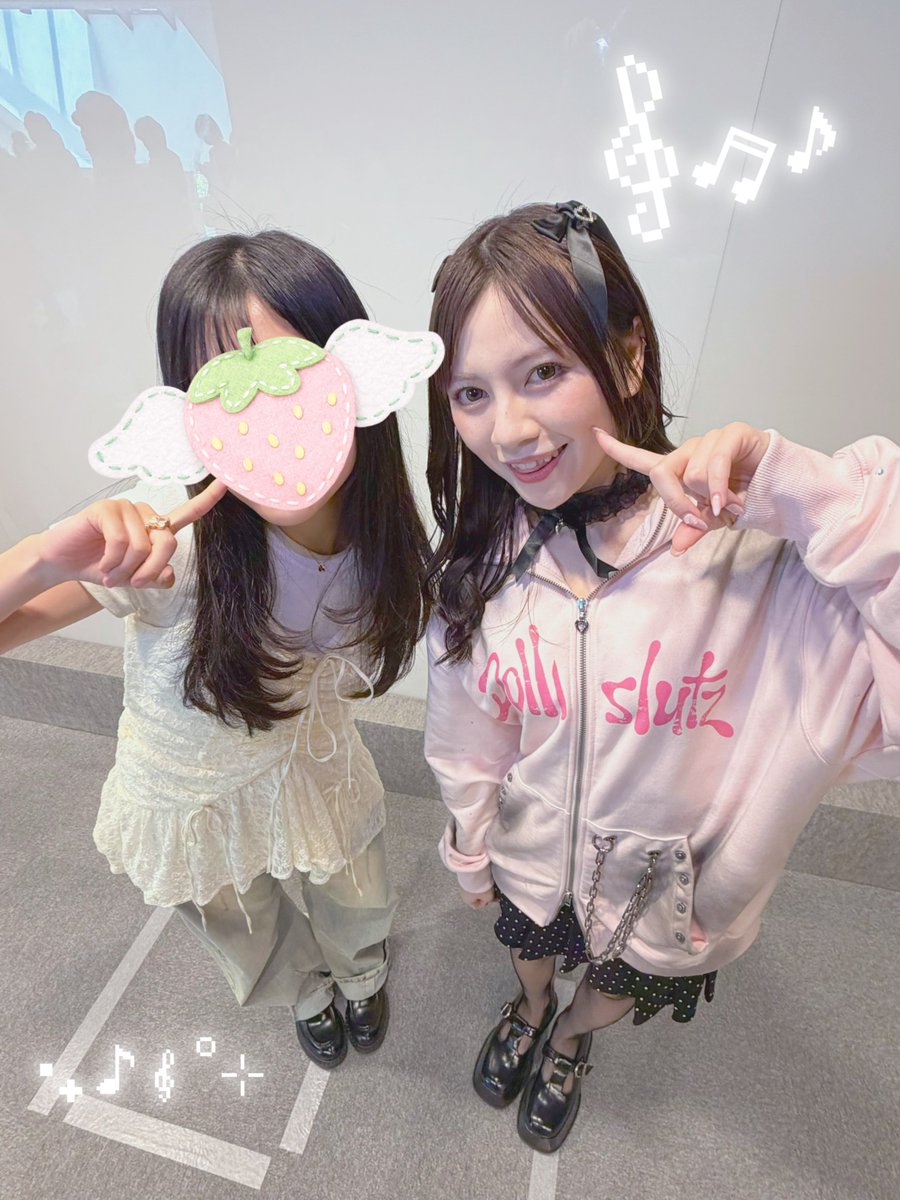tws_asm's tweet photo. 流し前髪もきれかわいいななせちゃん😸🫶🏻
#なちゅ恋 https://t.co/baGGdm1QQv