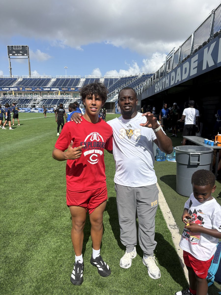 MatteoMill31491's tweet photo. Great day at FIU where i won the kickoff and punt competition. Can’t wait to show yall what I got in the season.
@KennethGilstrap @CoachDaPrato https://t.co/kHiz3fYRH3