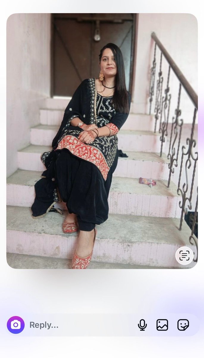 shaluagrawal3's tweet photo. मेरठ में 7 साल के अंगदवीर की हत्या उसकी मां गुरप्रीत ने अपने बैंक मैनेजर प्रेमी अर्पित से कराई। ���ुरप्रीत को बेटे की हत्या की पूरी जानकारी थी। गुरप्रीत अपने प्रेमी अर्पित से शादी करना चाहती थी जिसमें बेटा बी�� में आ रहा था। https://t.co/iShNVdRhxw
