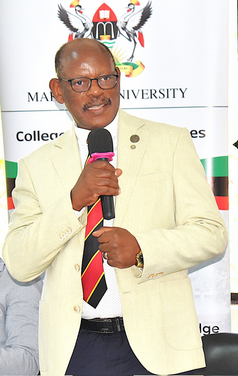 MakCAES's tweet photo. @Makerere VC has held a productive meeting with @MakCoNAS staff on advancing graduate training, with strong focus on increasing graduate enrolment&amp; strengthening research. The discussion underscored the critical role of high-impact research in driving sustainable development. https://t.co/FgF6c3Hsuc
