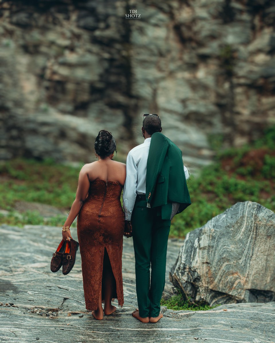 Dharmmylee1's tweet photo. Redefining every moment with MINISTER OF GOOD PHOTOGRAPH synchronize emotions and Artistic expression that fade not📸

REACHABLES
📸 •|Instagram,FB &amp; TikTok @tdj_shotz
☎️ •|08159207062
📧 •|taiwodamilolajames@gmail.com
📍 •|Abuja,Ibadan 🇳🇬
#ministerofgoodphotograph #tdjshotz https://t.co/3PrmJvBL9a