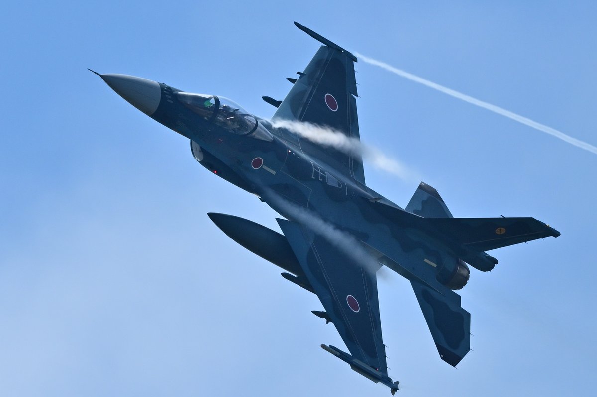 airbase111's tweet photo. 今日の小松
　F-2　(築城基地）　4機
　R06で訓練区域へ
#小松基地 https://t.co/k1VrweQWzf
