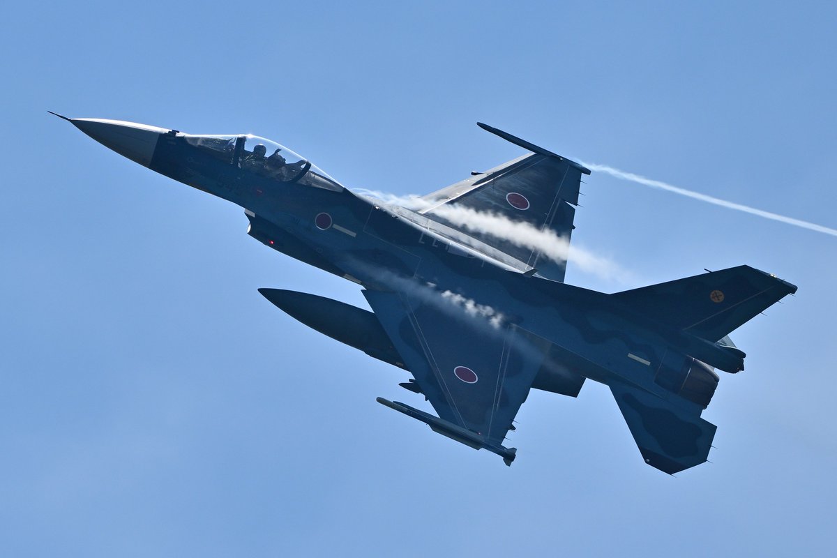 airbase111's tweet photo. 今日の小松
　F-2　(築城基地）　4機
　R06で訓練区域へ
#小松基地 https://t.co/k1VrweQWzf