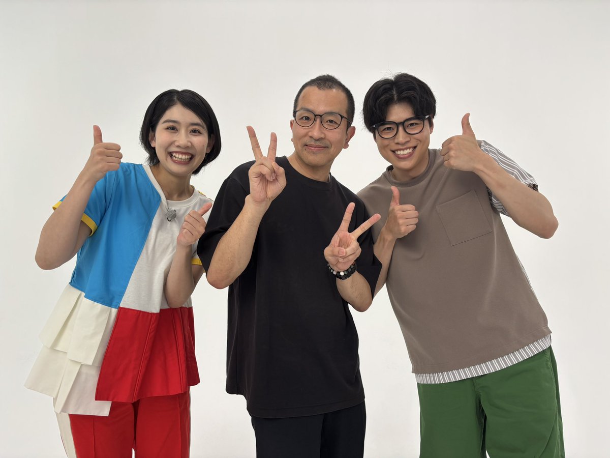 elninodeoro2020's tweet photo. オンラインコンサートで体操のお兄さんやったり、コンテンツ撮影の監修したり、とっても刺激的な1週間でした！

お仕事ご一緒した関係各位
みんな大好きです(^-^)

情報解禁はまだ先だけど、早く言いてえ
ワクワクしながら待ってよ♪

#体操のお兄さん #撮影 https://t.co/Dqc0v3c2zv