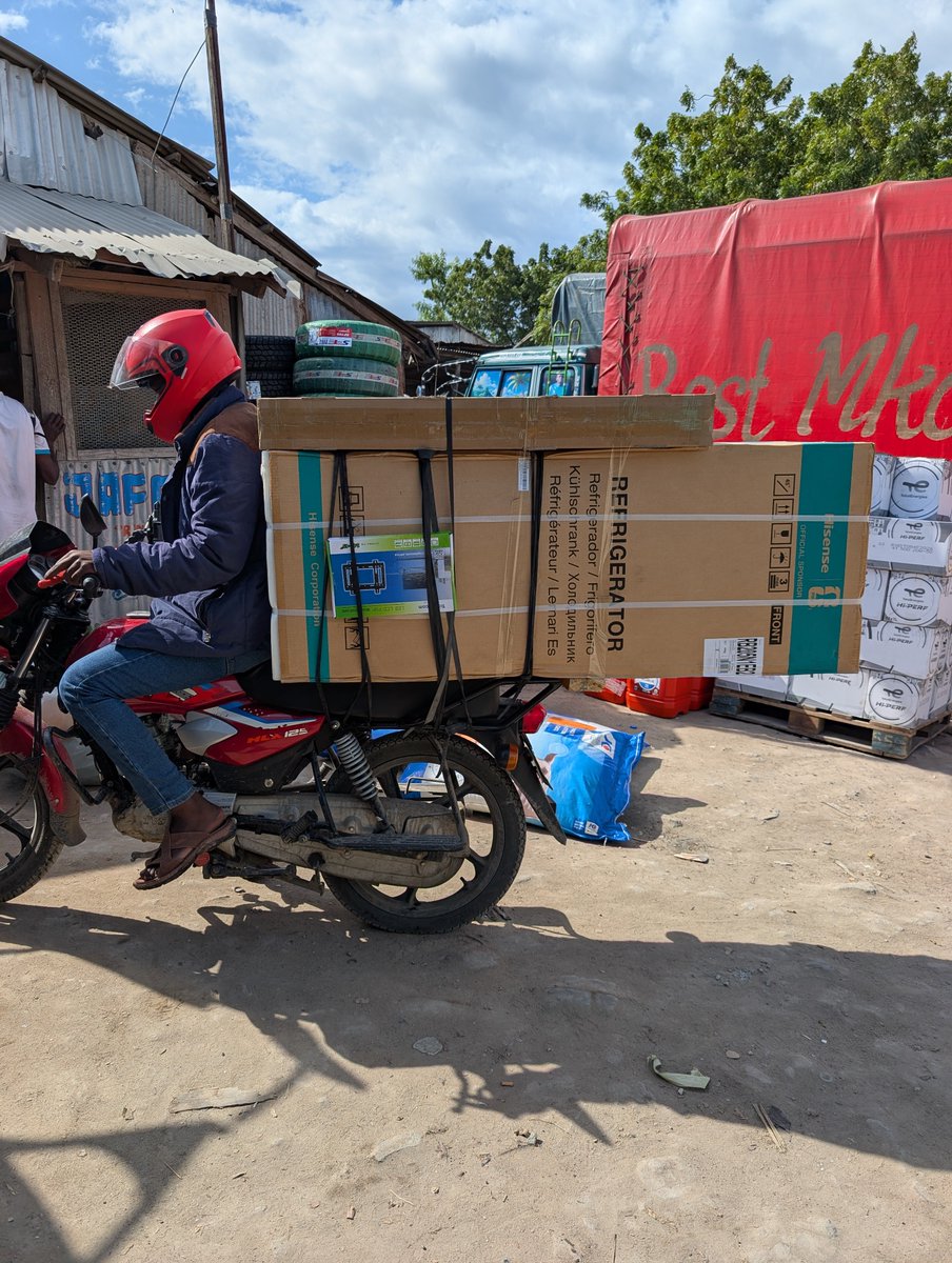 bonifacejoseph_'s tweet photo. Faida ya kununua bidhaa kwetu, kwa Dar unapata free delivery, kwa mkoani unachangia gharama ndogo sana kusafirishiwa mzigo wako na unafika ON TIME.!! https://t.co/O7JMX7KWut