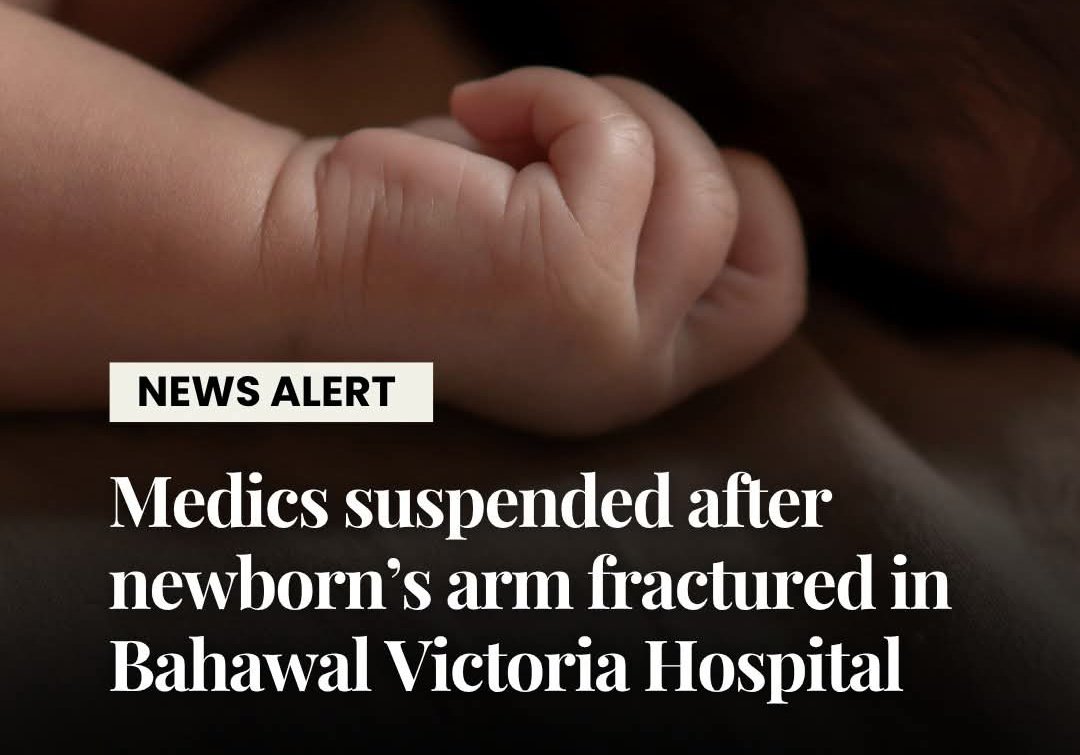 oyebajwey's tweet photo. When a baby’s head is delivered, but their shoulder gets stuck behind the mother's pelvis, its called Shoulder Dystocia. The physical pressure and traction required can sometimes result in complications like fractures. Every Dr and OBGYN knows this but this Jahil nation??? 1. https://t.co/ayLjIMjhR6