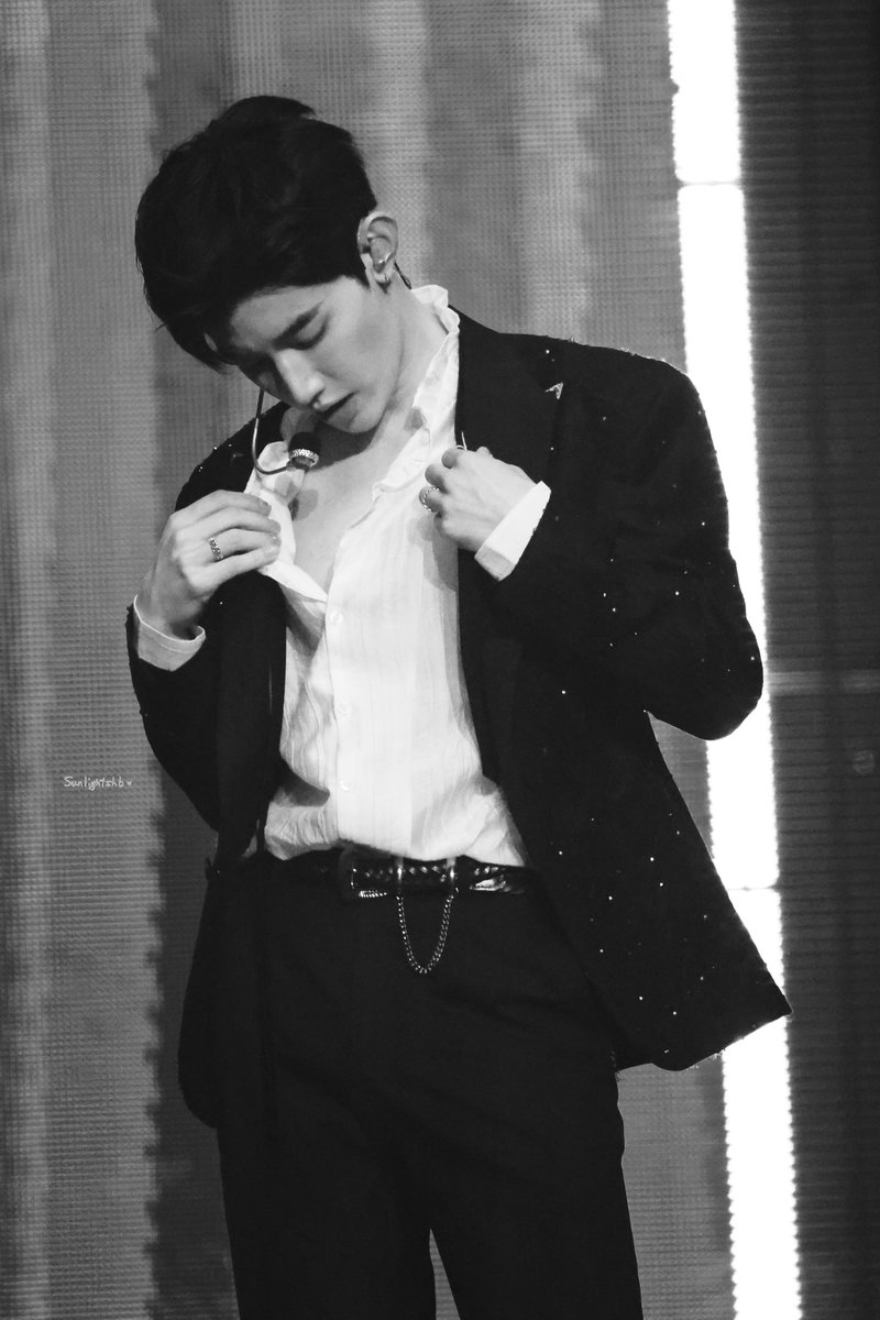 sunlightshb's tweet photo. 260619 쇼콘 #장하오 

good boy gone bad was crazy 😵‍💫😵‍💫😵‍💫 https://t.co/zI34IFCYF0