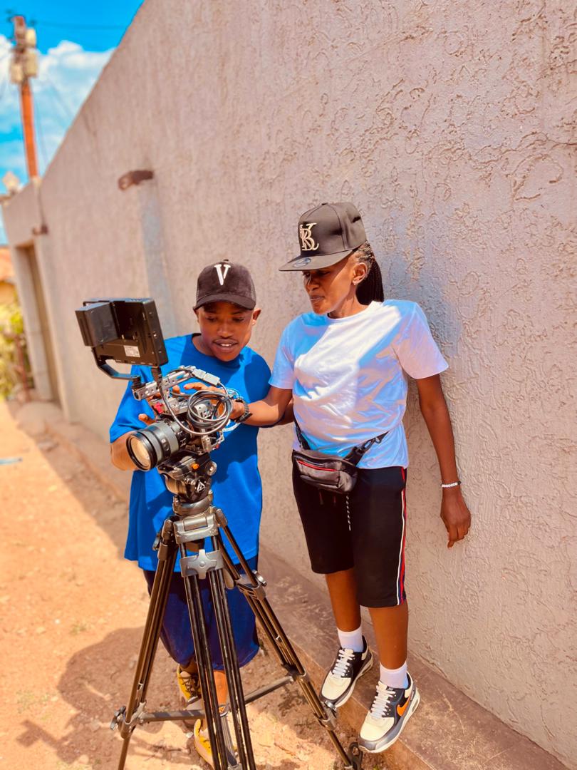 Crewoteinfo's tweet photo. Behind the scenes of our first Art4Inclusion short film shoot!

We're using storytelling to promote disability inclusion, creativity, and social change. This is just the beginning. 🚀

#Art4Inclusion #DisabilityInclusion #Filmmaking #Rwanda https://t.co/rLwx23NWkE