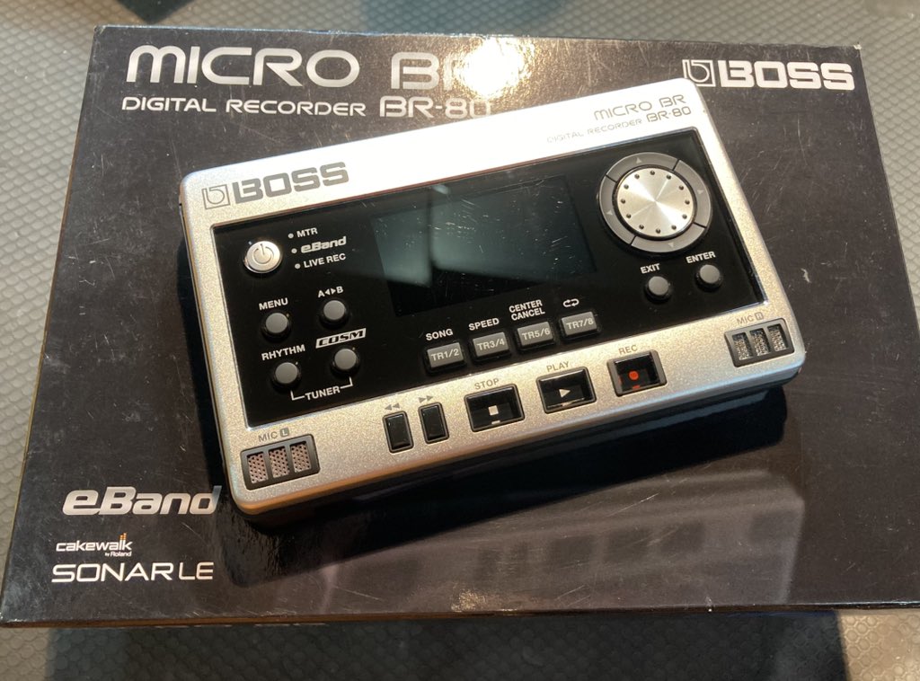 BOSS BR-80 【おまけつき！】 New arrival !!! BOSS BR-80 生産終了品 3つのモードを搭載し 1台で