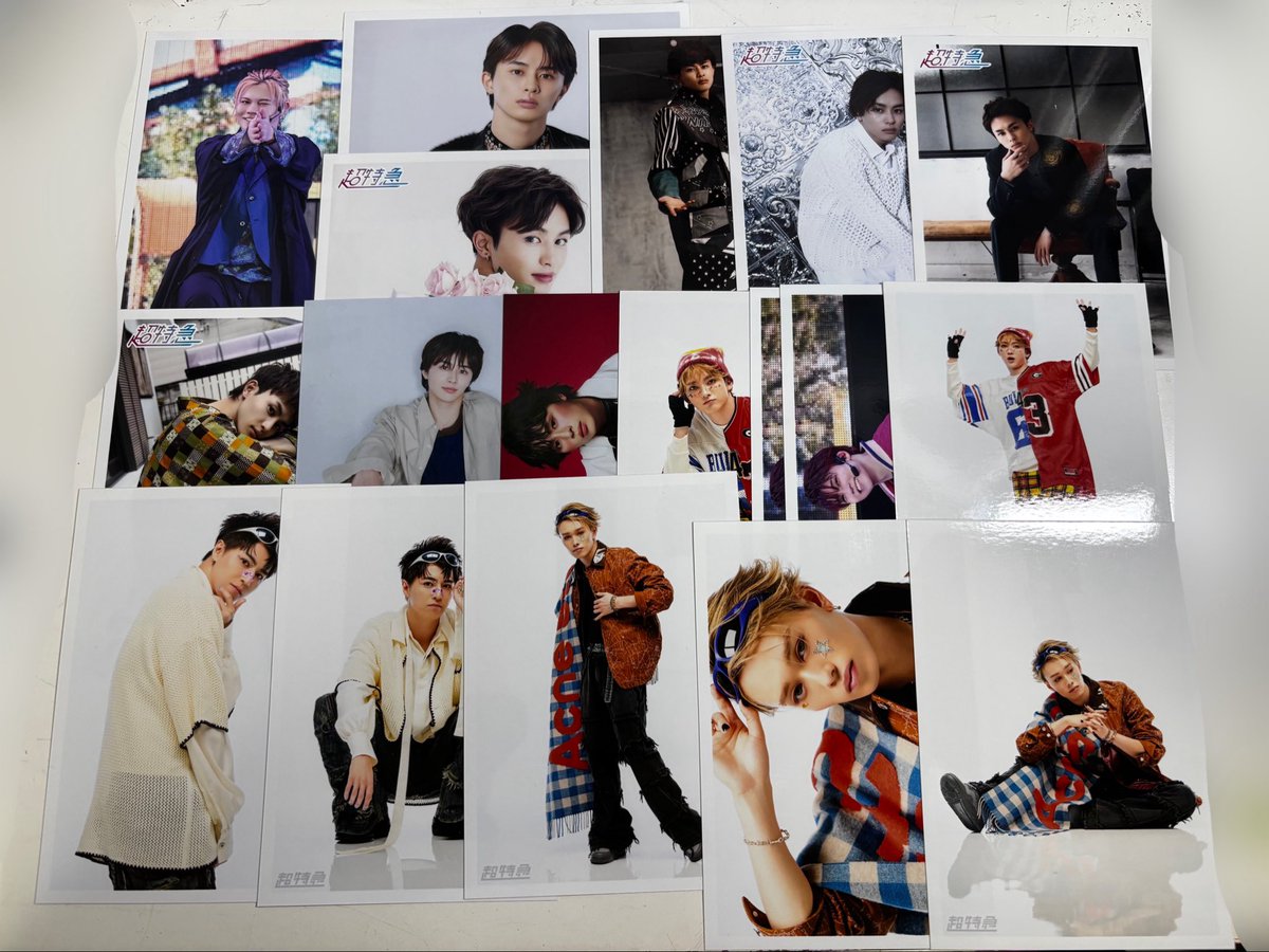 gdzya4's tweet photo. 超特急 グッズ お譲り致します！

譲:写真のもの(カイ、タクヤ、ユーキ、タカシ、マサヒロ、アロハ、ハル)
求:買取＞＞＞未所持タクヤグッズ(🌟が付いているものはお値段ご提示ください)

値段は1枚目ALTにて記載(早めに手放したいのでほとんど定価以下)

 #超特急譲  #超特急求  #超特急交換 https://t.co/5fXaZIdJtO