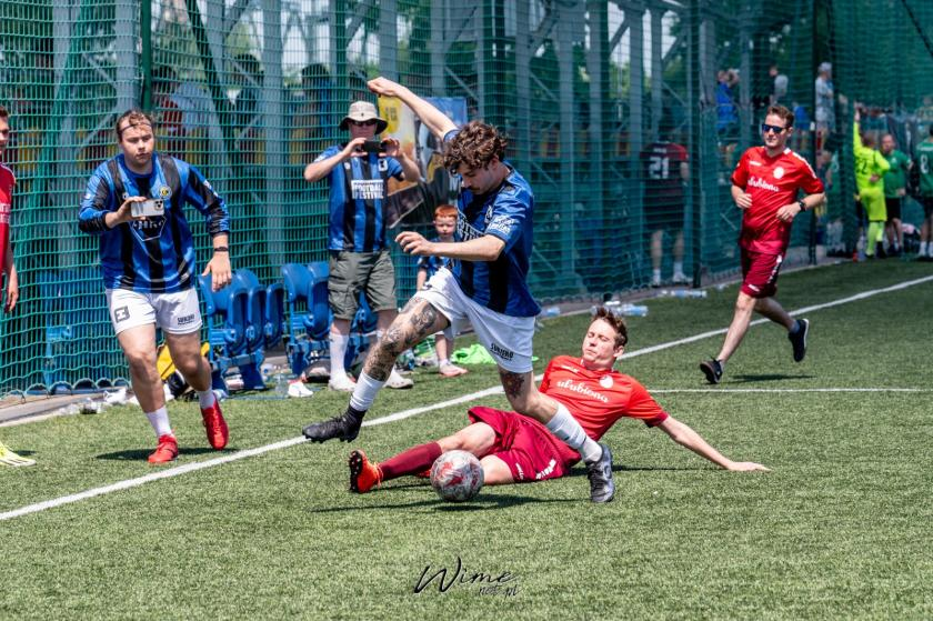 FutboholikCup's tweet photo. Piszą o nas! 🔥

@LaczyNasPilka w krótkim materiale zapowiada #FutboholikCup 🔥
Zapraszamy do lektury i podania dalej! 😁 ↩️
https://t.co/Q7kerSLlhX https://t.co/vJXWg52muZ