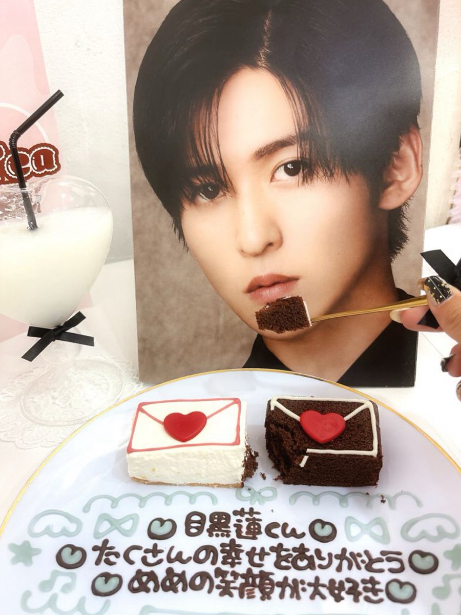 madochin0422's tweet photo. 可愛いの大渋滞💌🖤🤍
硬質ケースはお馴染みの
えんちゃん作💛🩷(@P_le_co )
ラウ友ﾁｬﾝとオソロだらけ🤍🖤
あ～～～癒されるぅ～～～♡ https://t.co/iCkSJsWkjn