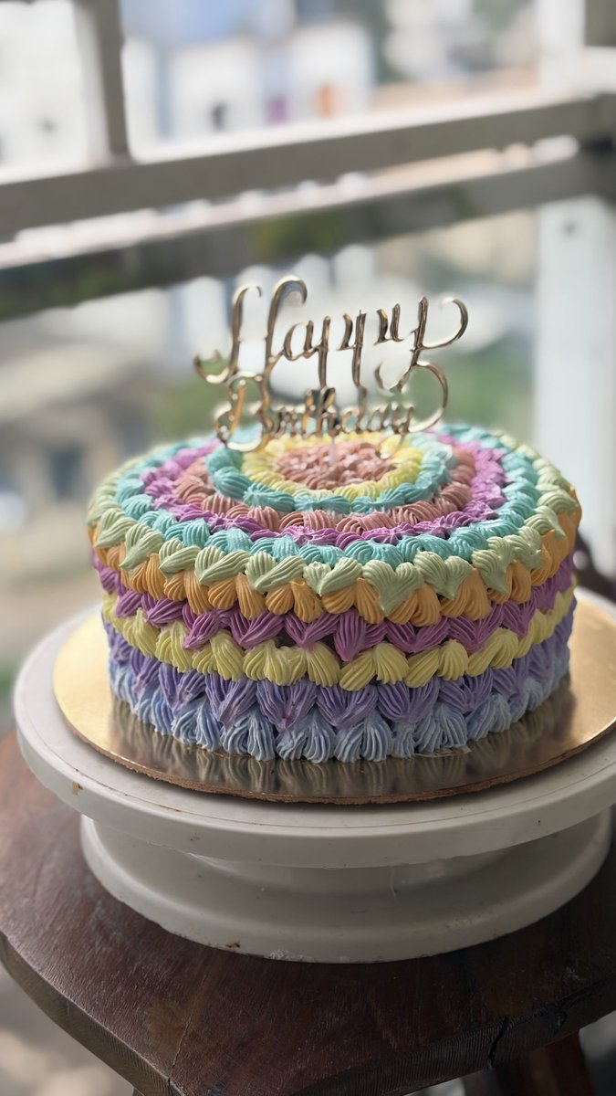 ChandiniMeda's tweet photo. Some people meditate . 
I bake and swear at oven 
#cake_mommie #chandini_meda #kakinada https://t.co/7HikAhYVNd