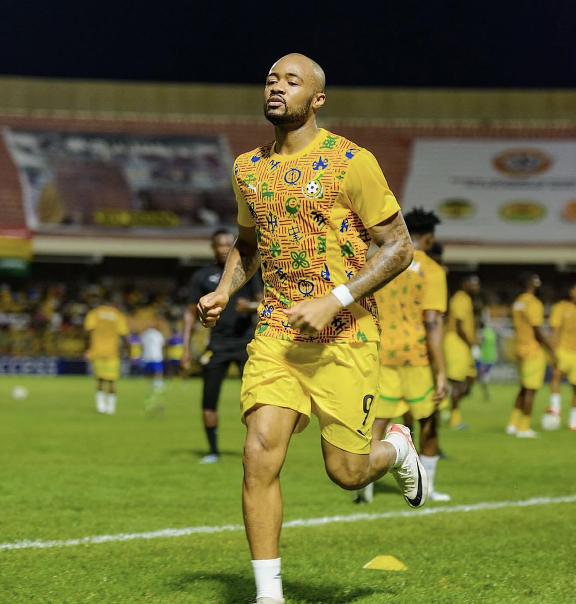 DeCo__oo's tweet photo. The Ronaldo of Ghana 🇬🇭 https://t.co/k2avy9XsvQ