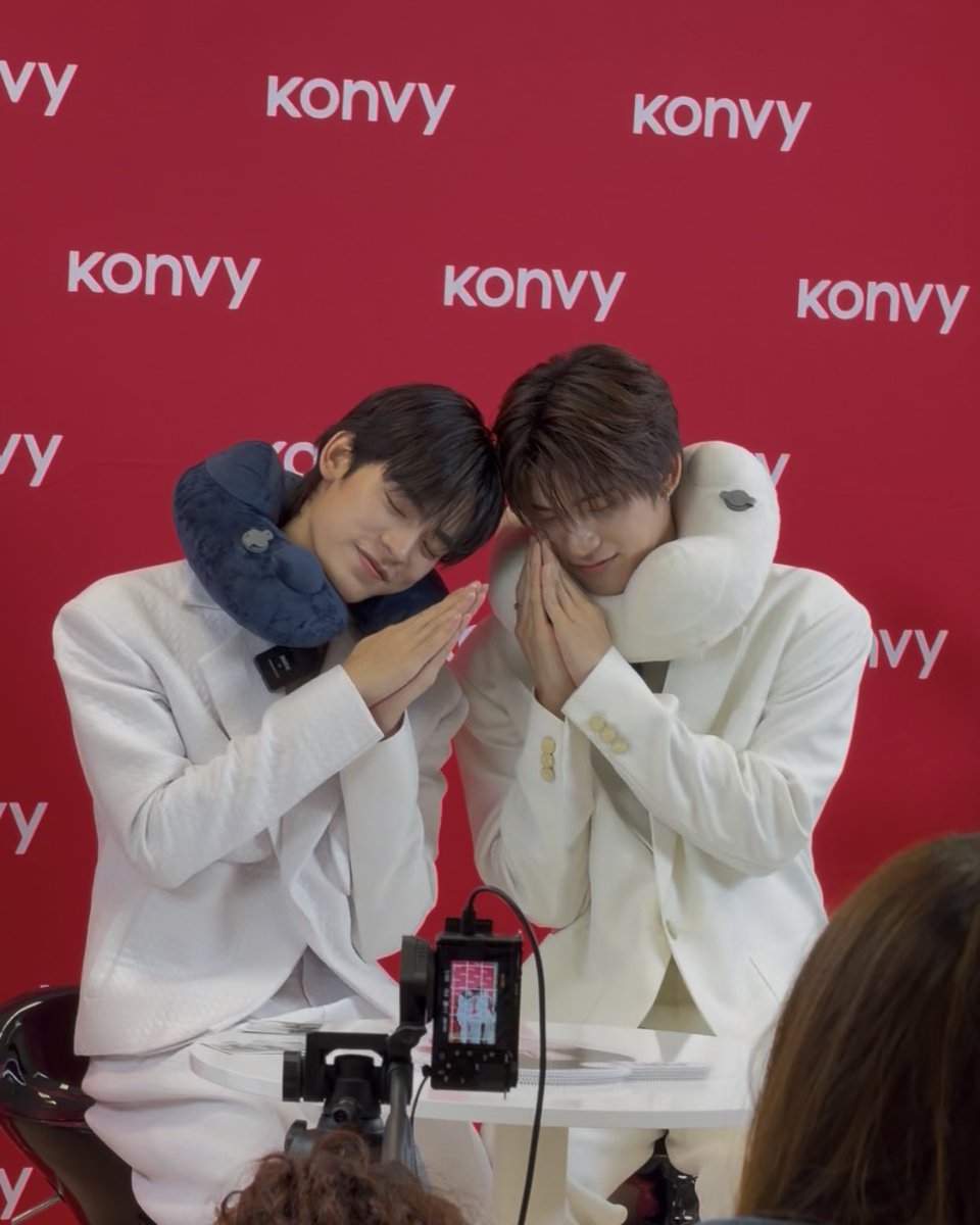 Konvy_Official's tweet photo. มา มะ มา ม๊าาาา จี๋จี๋ปิ๊ปน่ารักกกกมั๊บบงับบบมัมม🫠🤏🏻

TTP KONVY MIDYEAR SALE
#KonvyLiveXTeeteePor https://t.co/pXPN3ovDF9