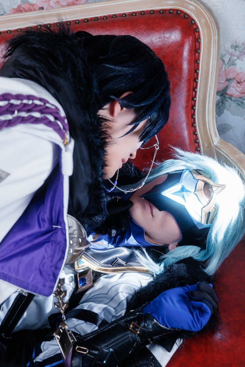 tainegi424's tweet photo. 【コスプレ/cosplay】
﹏﹏﹏﹏﹏﹏﹏﹏﹏

原神 / Genshin Impact
博士:ドットーレ / Dottore
富者:パンタローネ / Pantalone
﹏﹏﹏﹏﹏﹏﹏﹏﹏

model:シラタキ様(@shirataki_odn)
　　　 ヒャん田様(@Hihihii22124932)

#女皇に忠義を誓いし執行官0607
#アットホームな職場ファデュイ
#タキ百面相 https://t.co/G96sz7P76B