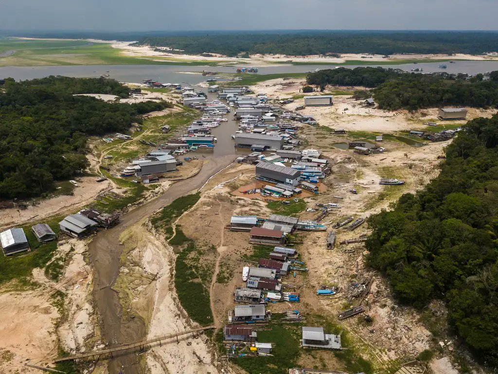 adilsonmikami's tweet photo. MUDANÇAS CLIMÁTICAS
CRISE CLIMÁTICA BAGUNÇA CICLO DA ÁGUA E DEIXA BRASIL MAIS VULNERÁVEL
https://t.co/f3zaP2TbK2 https://t.co/gaA2Jn4Jj2