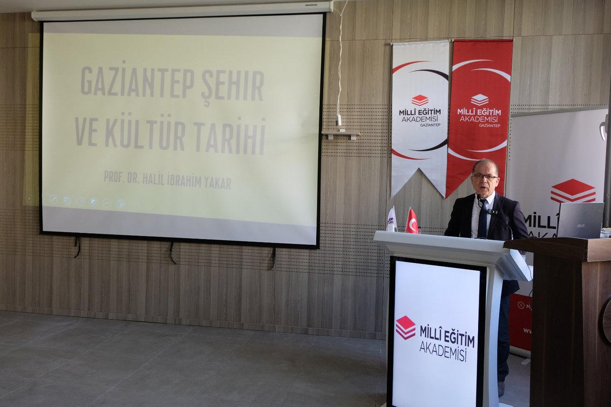 yakaribrahim's tweet photo. Gaziantep Millî Eğitim Akademisi’nde “Akademide Kültür Sanat Uygulamaları” konulu bir konferans verdik.

Davetleri için Millî Eğitim Akademisi’ne teşekkür ederim. https://t.co/KebOXZKryt
