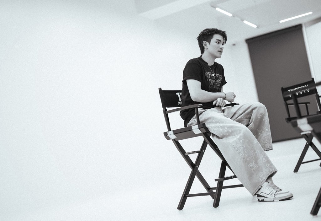FourthOfficiall's tweet photo. โฟร์ท ณัฐวรรธน์ แลกชีวิต ม.ปลาย เพื่อโตในสายการแสดง กับบทบาทล่าสุดใน ‘กฤษดาพาราไดซ์’

🔗 : https://t.co/YE3m7ff2qj

#กฤษดาพาราไดซ์ #KijsadaParadise 
#Fourthnattawat #โฟร์ทณัฐวรรธน์ https://t.co/Rgaes5HFJ1