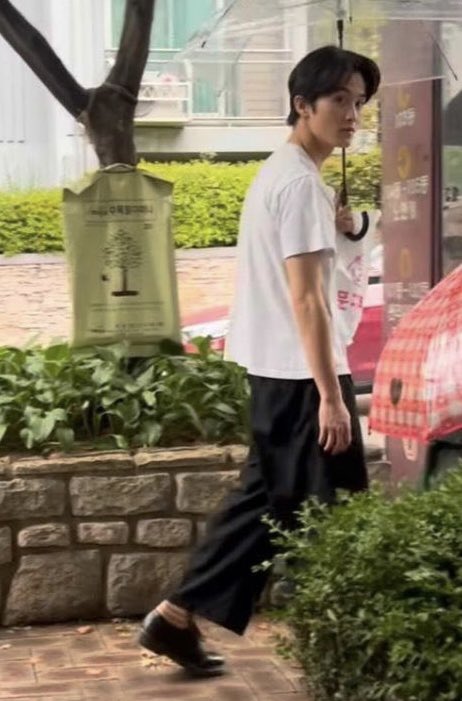 joyfularchives's tweet photo. someone saw mark in seodaemun-gu today, where op lives. another mark sightings story 🥹🫶🏻 https://t.co/vTgVpkYWBz