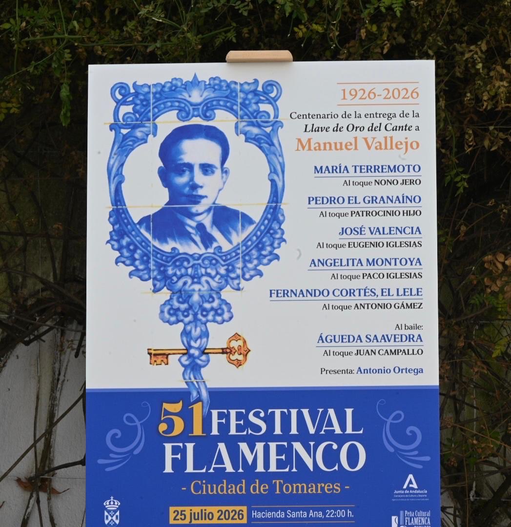 Soriano_Alcalde's tweet photo. El 25 de julio regresa el Festival Flamenco “Ciudad de Tomares”, consolidando una trayectoria de más de medio siglo como referente del panorama cultural sevillano. 💃

Esta 51ª edición, que hoy hemos presentado, está dedicada al centenario de la Llave de Oro del Cante del legendario maestro Manuel Vallejo y cuenta con un cartel extraordinario con figuras de la talla de María Terremoto, José Valencia, Angelita Montoya, “El Lele” y Águeda Saavedra.
