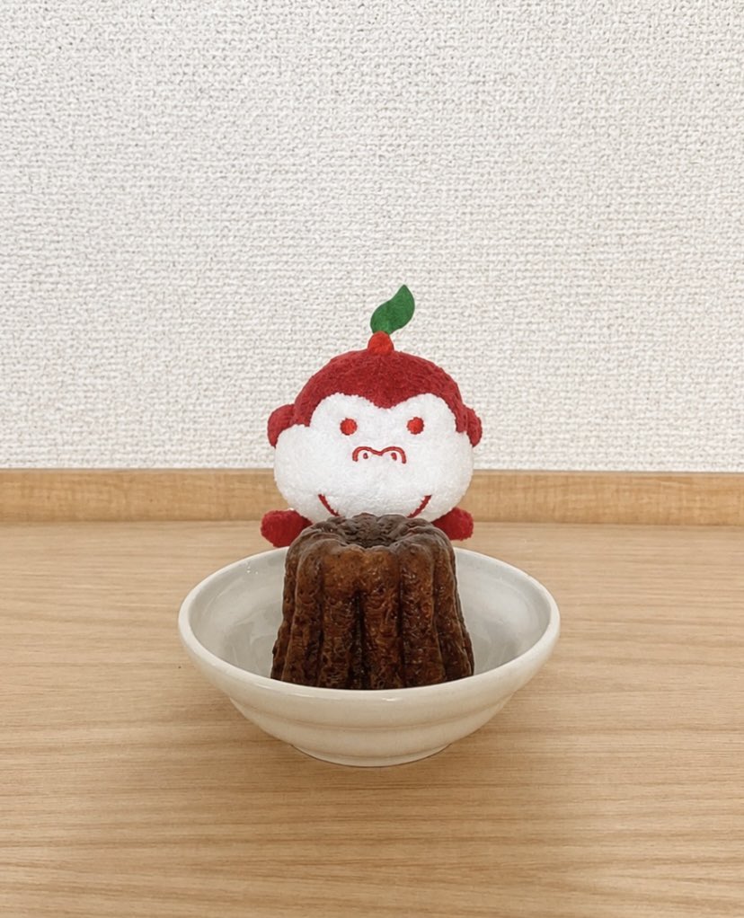 ringorikun's tweet photo. きょうのごほうびは
かぬれ !!

きょうは
ぼくがぜんぶたべるごり😋

だれにも
あげないごり !!

みんなの
ごほうびはなにごり？👀🧁 https://t.co/OrNyLrD4f5