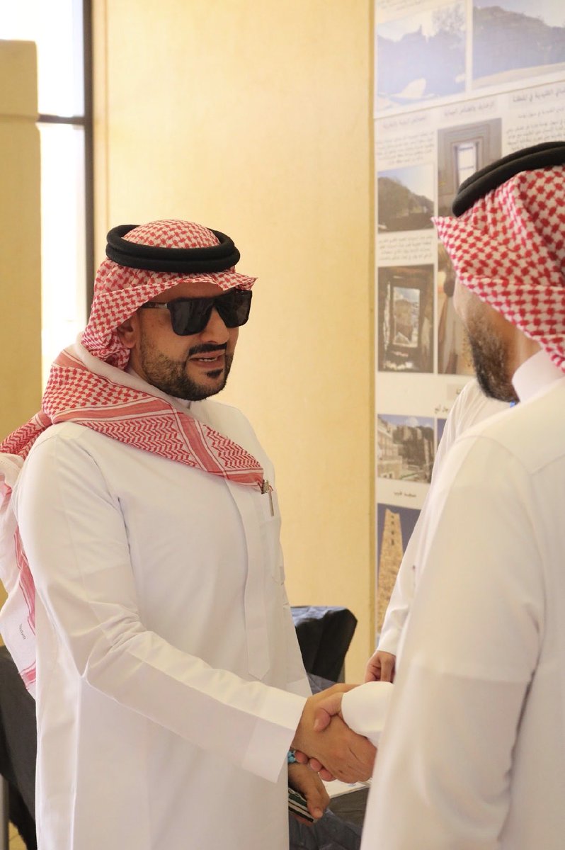 MutasemAlshabib's tweet photo. الحمدلله على التوفيق
تشرفت بالحصول على شهادة شكر من معرض #CAP_EXPO_2026 برعاية #KAFD نظير الإشراف العام على الحفل
كما نلت درع التكريم من قسم العمارة وعلوم البناء #كلية_العمارة_والتخطيط
#جامعة_الملك_سعود
إشادة بتميزي المهني خلال عام 2025/2026.

ختامها نجاح… وبدايتها طموح لا يتوقف https://t.co/9A8D9C4c86