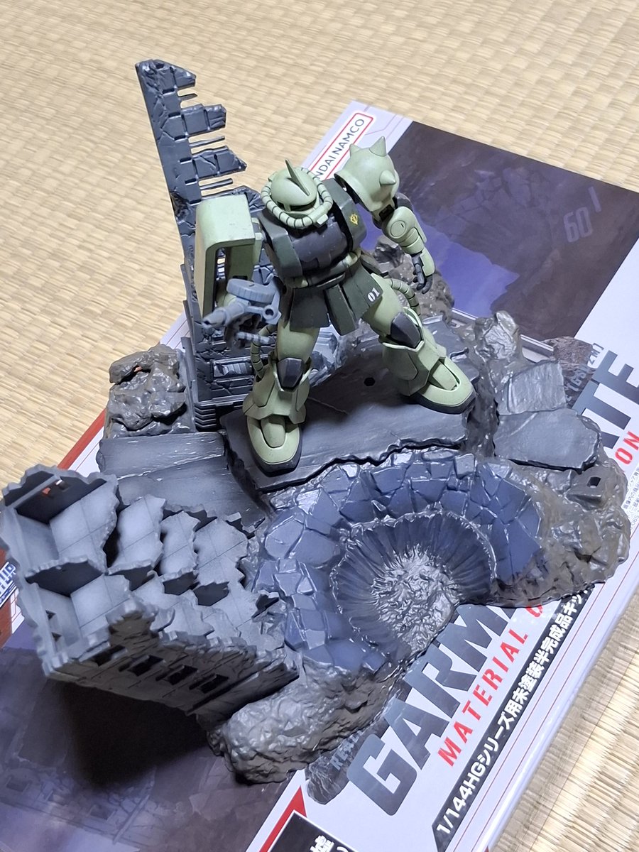 pampi5666's tweet photo. メガハウス 1/144HGシリーズ用
Gストラクチャー　ニューヤーク市廃墟
とりあえず全体を塗装💡
あとはウォッシングしたりドライブラシしたりで馴染ませていきます～

#バンダイ #プラモデル #ガンプラ https://t.co/v2Si1UphTI