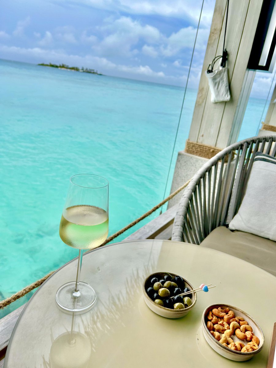 TheTravelUpdate tweet picture