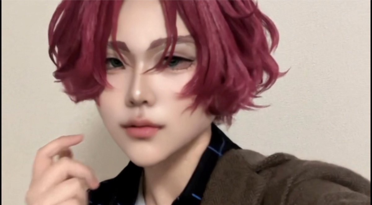Sui4mo's tweet photo. 『ああ。さっきお会いしましたよね。』

『 天堂天彦です。 どうぞ覚えて帰ってくださいね。』 

って感じです。多分 (※)タッチ推薦 https://t.co/tFS4wC7W6y