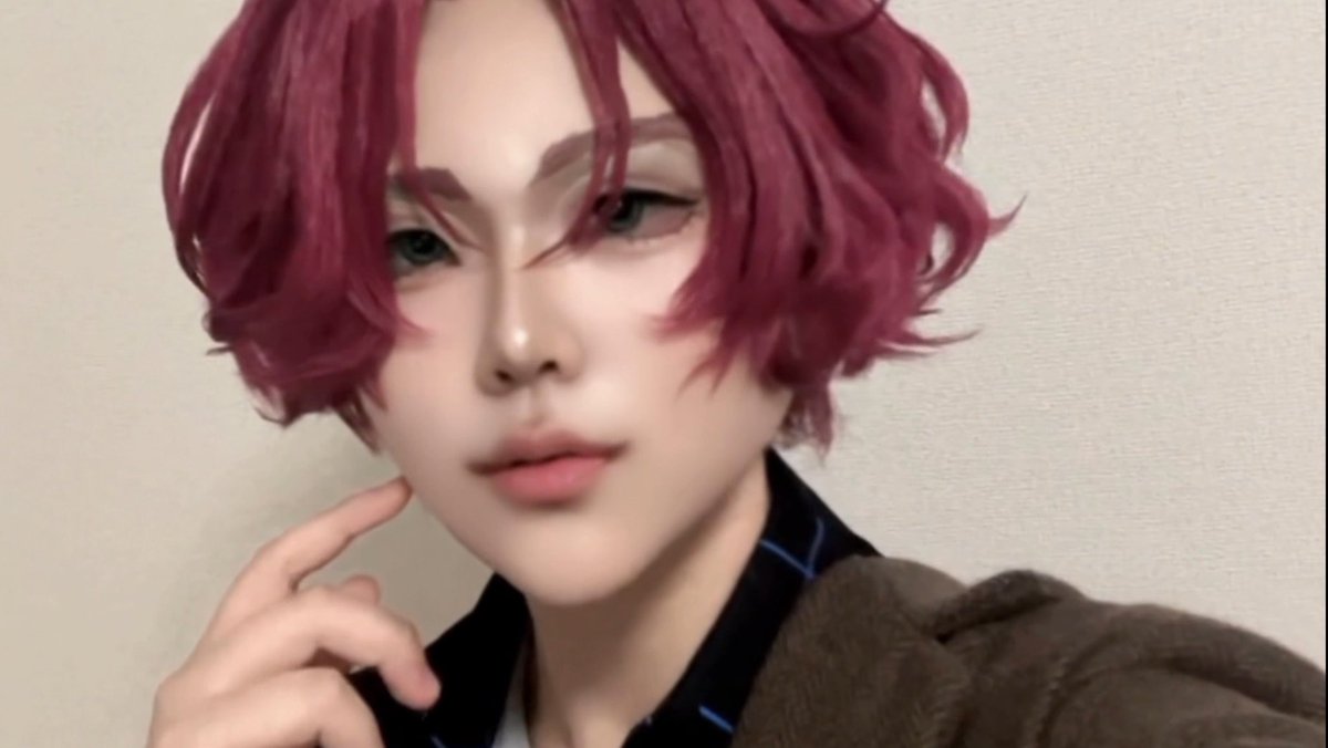 Sui4mo's tweet photo. 『ああ。さっきお会いしましたよね。』

『 天堂天彦です。 どうぞ覚えて帰ってくださいね。』 

って感じです。多分 (※)タッチ推薦 https://t.co/tFS4wC7W6y